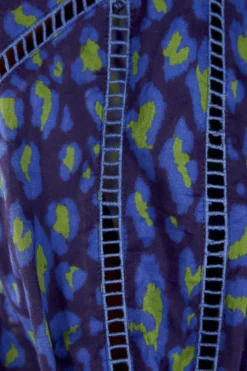 Farm Rio Blue Leopard Pop Blouse -Outer Aura 301831 05 scaled