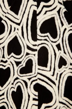 Farm Rio Black And White Wild Hearts Fleece Coat -Outer Aura 302234 05 scaled