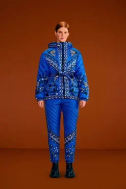 Farm Rio BlackMacaw Forest Reversible Puffer Jacket 8 Farm Rio BlackMacaw Forest Reversible Puffer Jacket -Outer Aura 304123 03