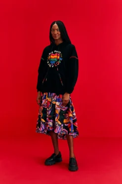 Farm Rio Black Full Of Love Sweatshirt -Outer Aura 304145 02