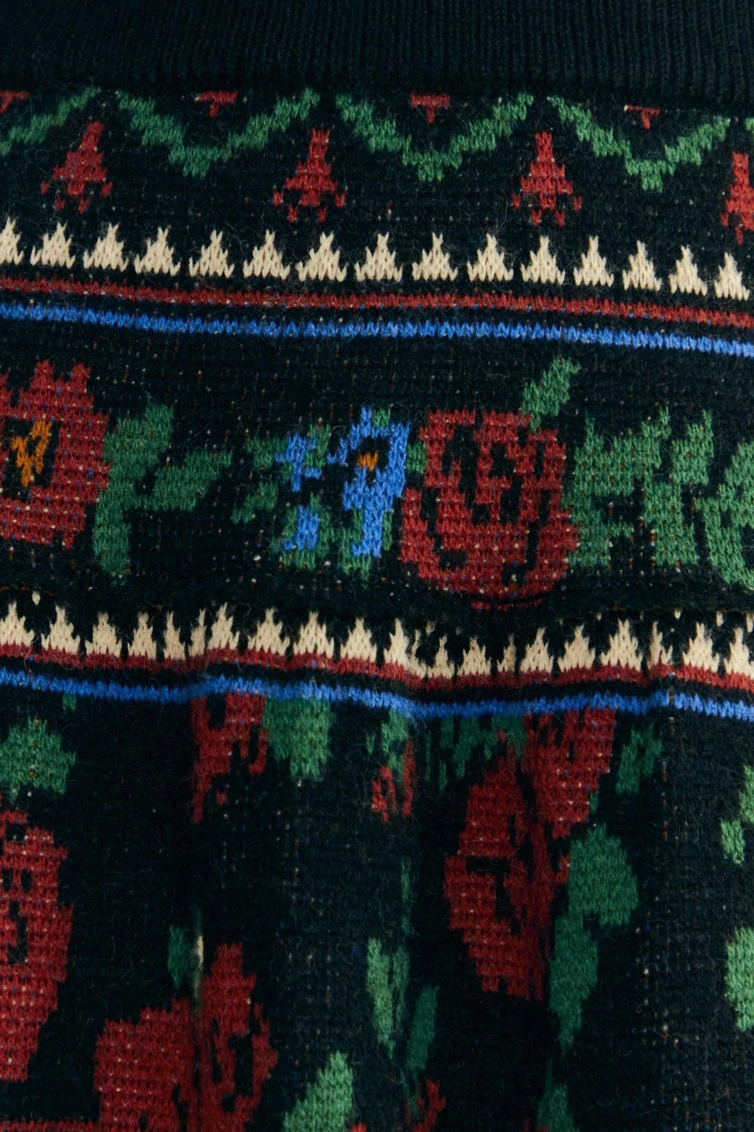 Farm Rio Black Flower Tapestry Sweater Skirt 6 Farm Rio Black Flower Tapestry Sweater Skirt - Image 6