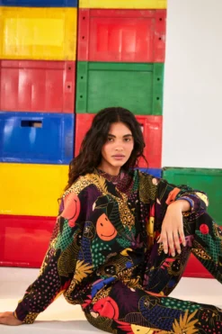 Farm Rio Pop Jungle Smiley® Sweatshirt -Outer Aura 305150 03 scaled