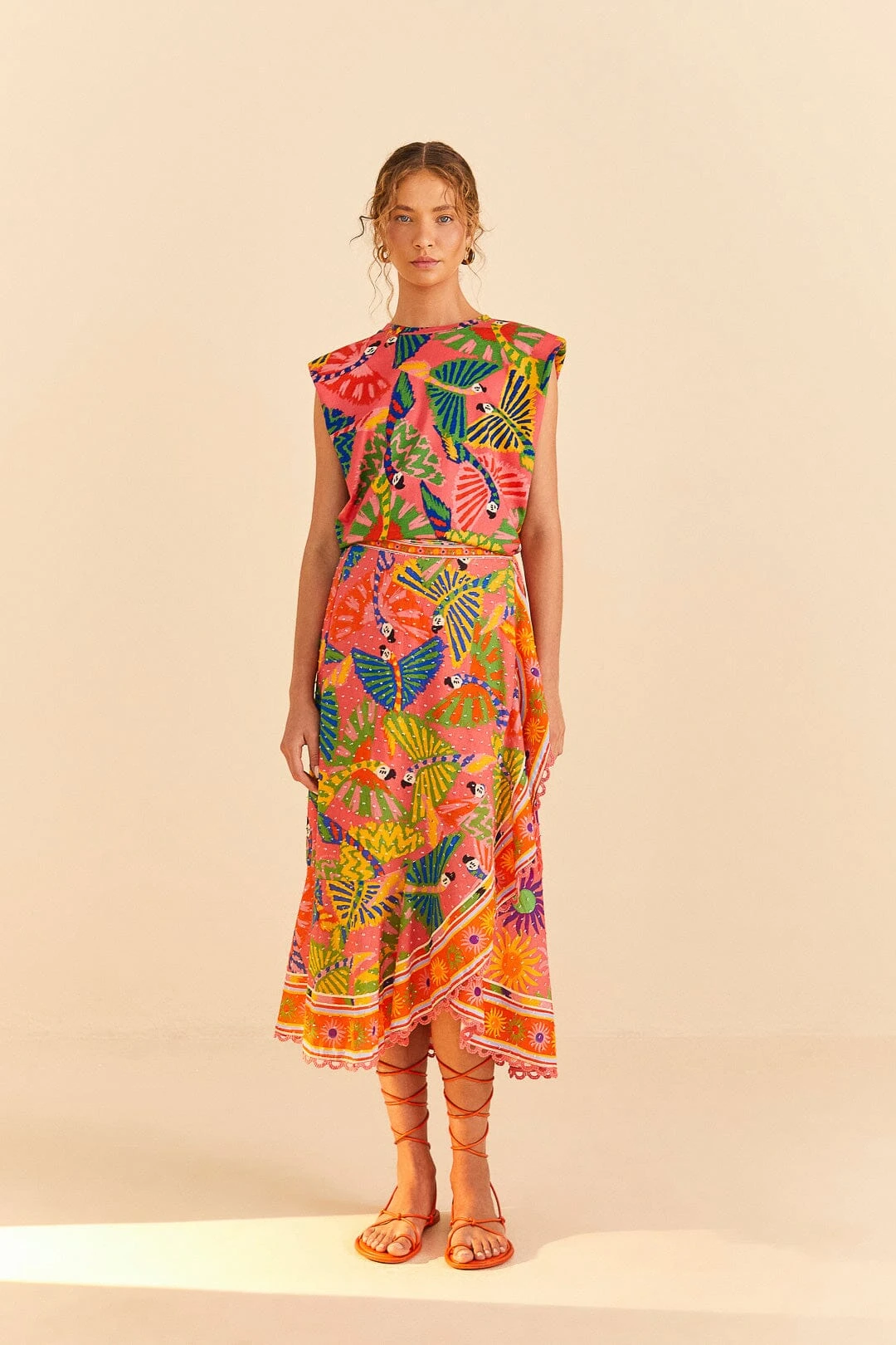 Farm Rio Coral Graphic Macaws Organic Cotton T-Shirt 2 Farm Rio Coral Graphic Macaws Organic Cotton T-Shirt - Image 2