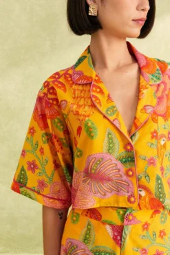 Farm Rio Yellow Macaw Bloom Shirt -Outer Aura 309403 03 f762bb33 98dc 41f2 a922 b18d80dbac55