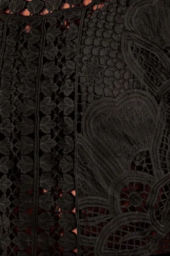 Farm Rio Black Alucina Luz Guipire Crop Top 9 Farm Rio Black Alucina Luz Guipire Crop Top -Outer Aura 314508 05